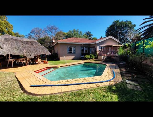 5 BEDROOM HOUSE FOR SALE IN LYTTELTON MANOR